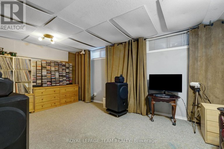 29338686/35-2027-stonehenge-crescent/pineview/ottawa/ontario/K1B4N7_19