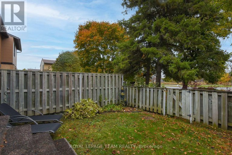 29064089/34-6993-bilberry-drive/convent-glen-north/ottawa/ontario/K1C2C2_26