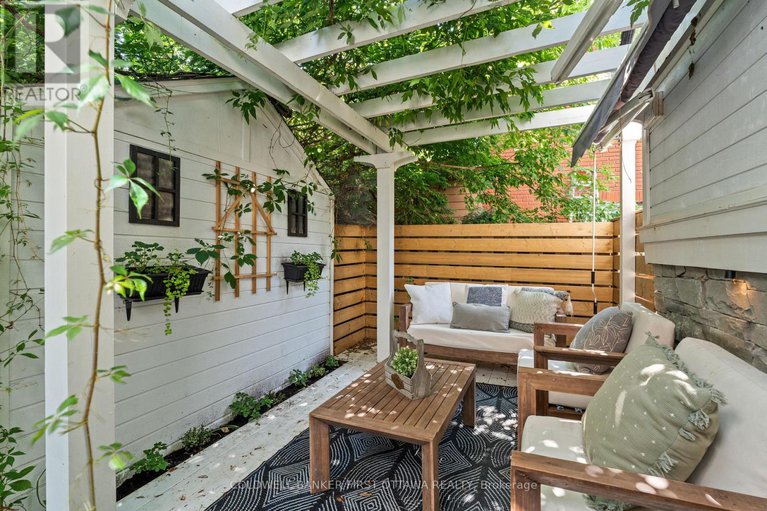 28631660/186-aylmer-avenue/old-ottawa-south/ottawa/ontario/K1S2Y6_27