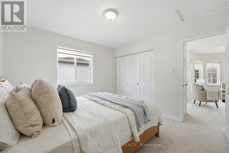29687408/46-catterick-crescent/morgans-grantsouth-march/ottawa/ontario/K2K3M6_37
