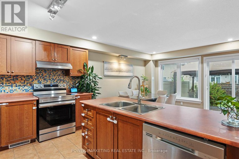 28518976/118-furness-way/barrhaven-east/ottawa/ontario/K2G7E4_13