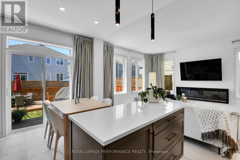 29669751/281-meynell-road/goulbourn-twp-from-franktown-rdsouth-to-rideau/ottawa/ontario/K0A2Z0_14