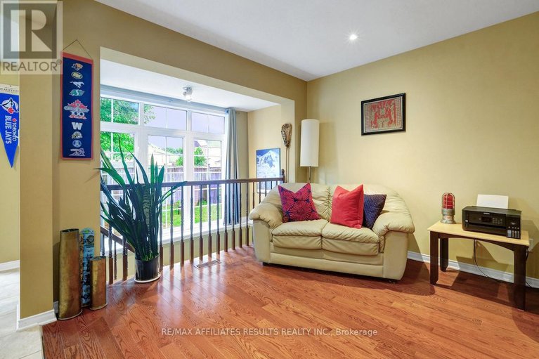 28577158/310-silbrass-private/stonebridge/ottawa/ontario/K2J5M5_9