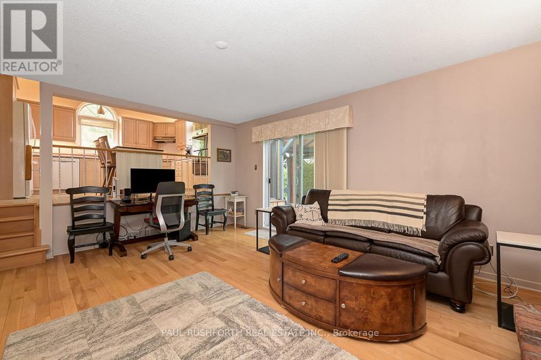 28886190/6351-viseneau-drive/chateauneuf/ottawa/ontario/K1C2G8_14