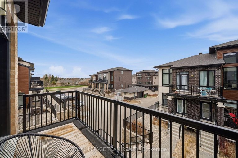 29688478/519-crescendo-private/riverside-southgloucester-glen/ottawa/ontario/K1X0E4_22