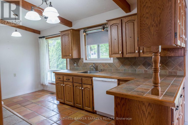 28462570/7-robinson-street/mcnabbraeside-twps/mcnabbraeside/ontario/K7S3M4_5