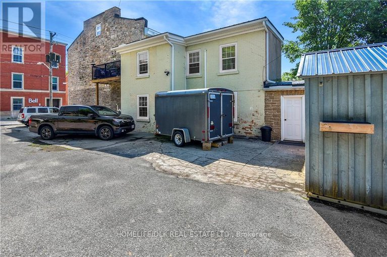 27093931/32-apple-street/downtown/brockville/ontario/K6V4X8_30