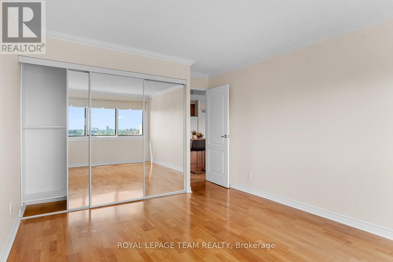 28640846/1508-40-landry-street/vanier/ottawa/ontario/K1L8K4_22