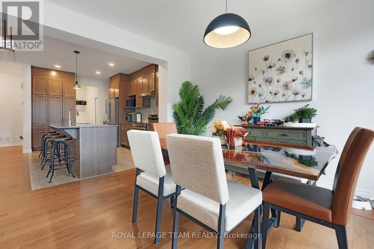 29446143/608-enclave-lane/town-of-rockland/clarence-rockland/ontario/K4K0M8_36