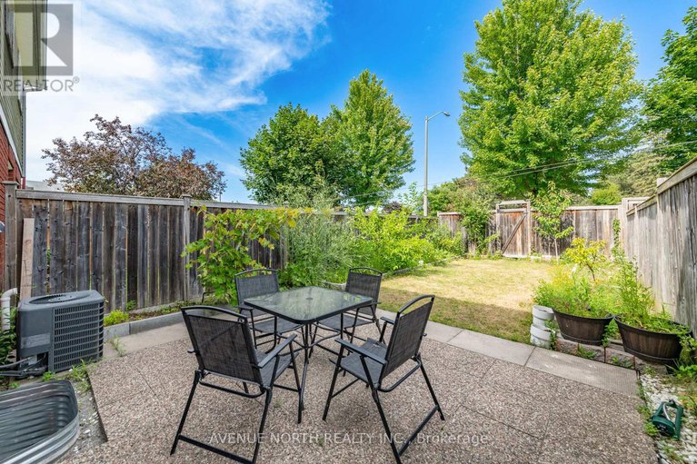 28653411/122-woodbury-crescent/hunt-club-park/ottawa/ontario/K2J3M2_26