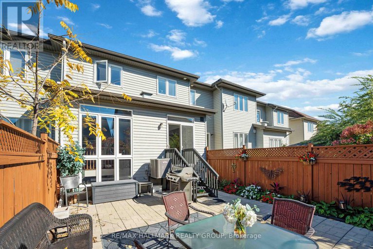 28985545/104-esterbrook-drive/mer-bleuebradley-estatesanderson-park/ottawa/ontario/K1W0A9_41