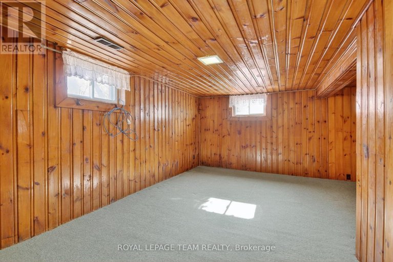 29596243/591-churchill-avenue-n/westborohampton-park/ottawa/ontario/K1Z5E6_36