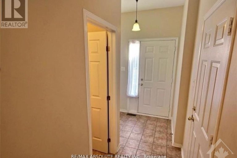 29035712/104-college-circle/castle-heights/ottawa/ontario/K1K4R9_7