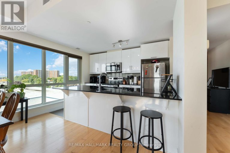 28847952/510-330-titan-private/borden-farmstewart-farmcarleton-heightsparkwood-hills/ottawa/ontario/K2G1G3_11