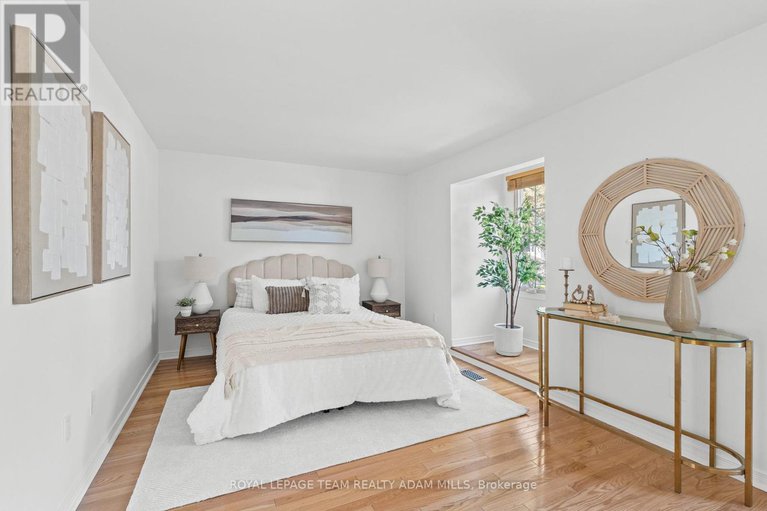 28517736/1205-st-moritz-court/convent-glen-north/ottawa/ontario/K1C2B2_21