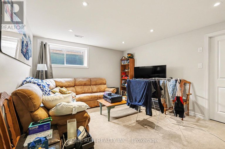 29560547/257-dolce-crescent/riverside-southgloucester-glen/ottawa/ontario/K1X0B3_18