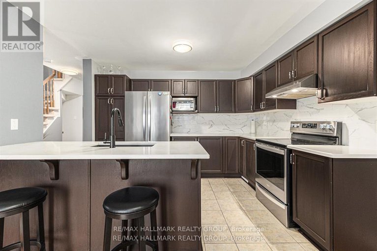 29053447/4220-kelly-farm-drive/blossom-parkkemp-parkfindlay-creek/ottawa/ontario/K1T0A5_9