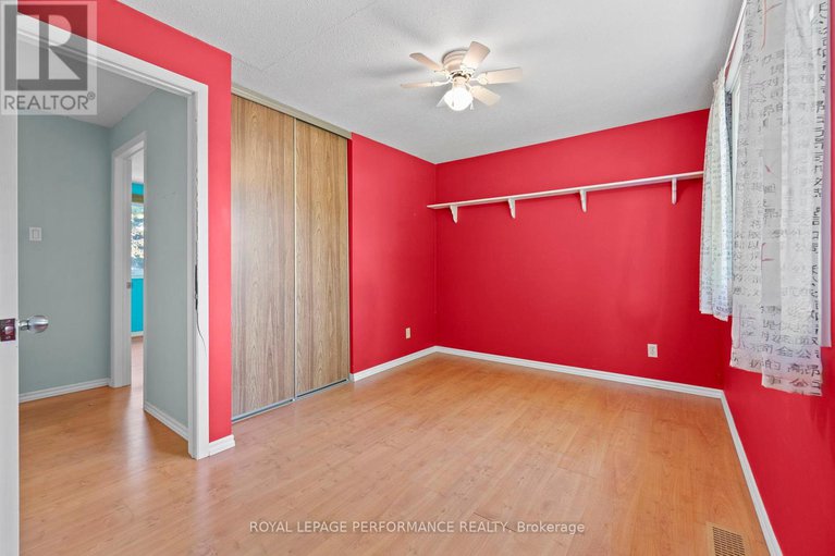 28857396/198-park-grove-drive/queenswood-heights-south/ottawa/ontario/K1E2T1_29