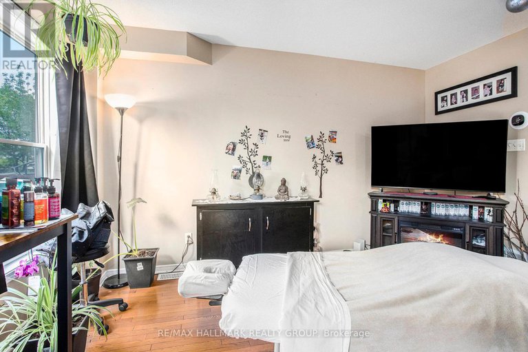 28493809/119-topham-terrace/fallingbrookgardenway-south/ottawa/ontario/K4A5B8_7