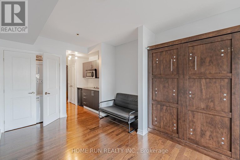 28801243/210-429-kent-street/ottawa-centre/ottawa/ontario/K2P1B5_24