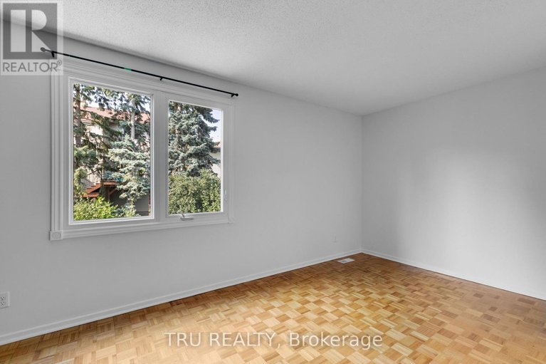 28925515/715-mooneys-bay-place/mooneys-bayriverside-park/ottawa/ontario/K1V8W4_24