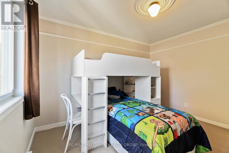 29069268/835-powers-street/town-of-rockland/clarence-rockland/ontario/K4K1K4_24