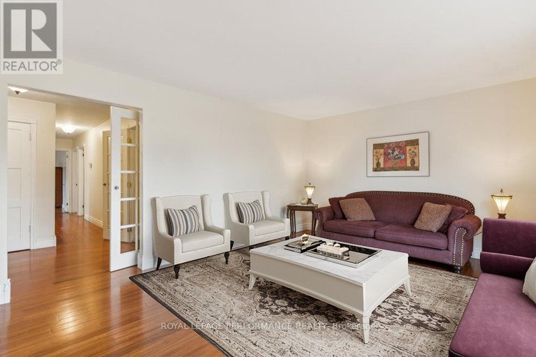 27687403/1932-marquis-avenue/ottawa/ontario/K1J8J2_7