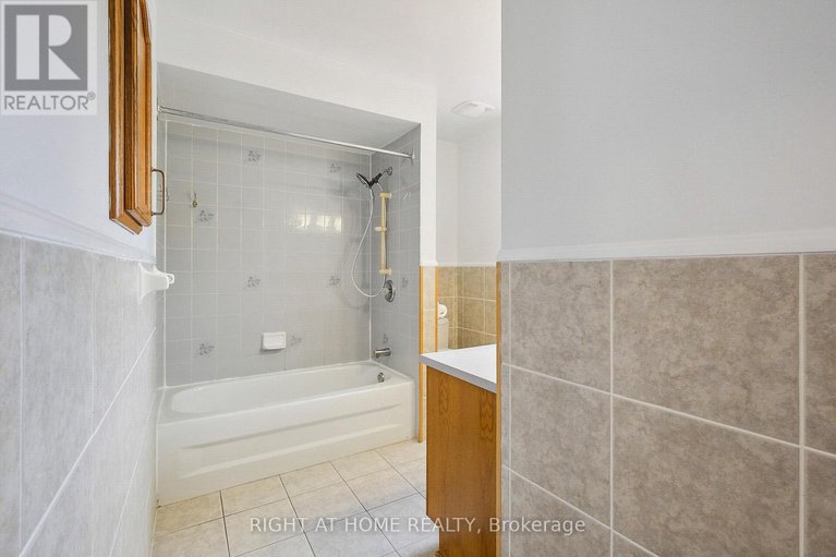 28485638/5119-lerner-way/beacon-hill-south/ottawa/ontario/K1J1B3_42