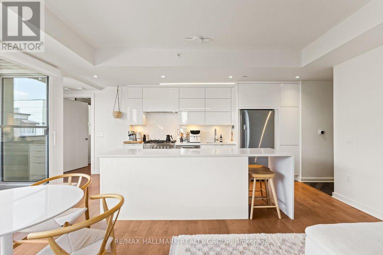 29444670/207-135-barrette-street/vanier/ottawa/ontario/K1L7Z9_28