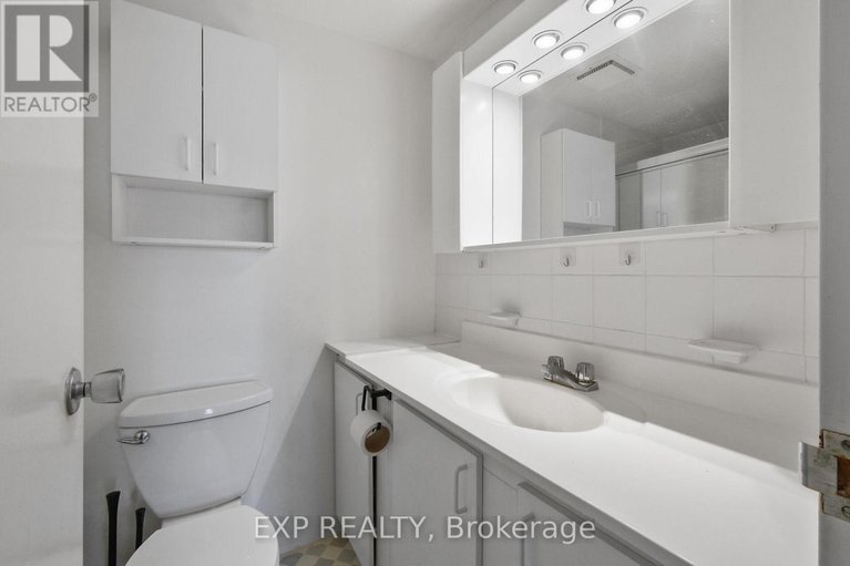 28348903/305b-2041-arrowsmith-drive/beacon-hill-south/ottawa/ontario/K1J7V7_21