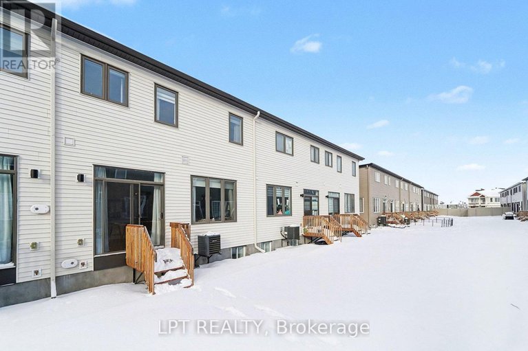 29290951/2485-watercolours-way/half-moon-bay/ottawa/ontario/K1S5N4_30