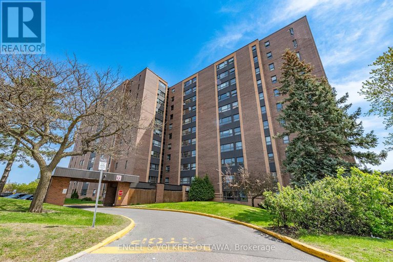 28759787/8-1356-meadowlands-drive-e/borden-farmstewart-farmcarleton-heightsparkwood-hills/ottawa/ontario/K2E6K6_1