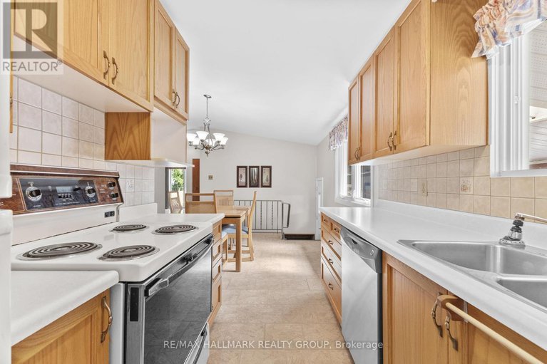 28611186/2234-bingham-street/elmvale-acresurbandale/ottawa/ontario/K1G2V7_8