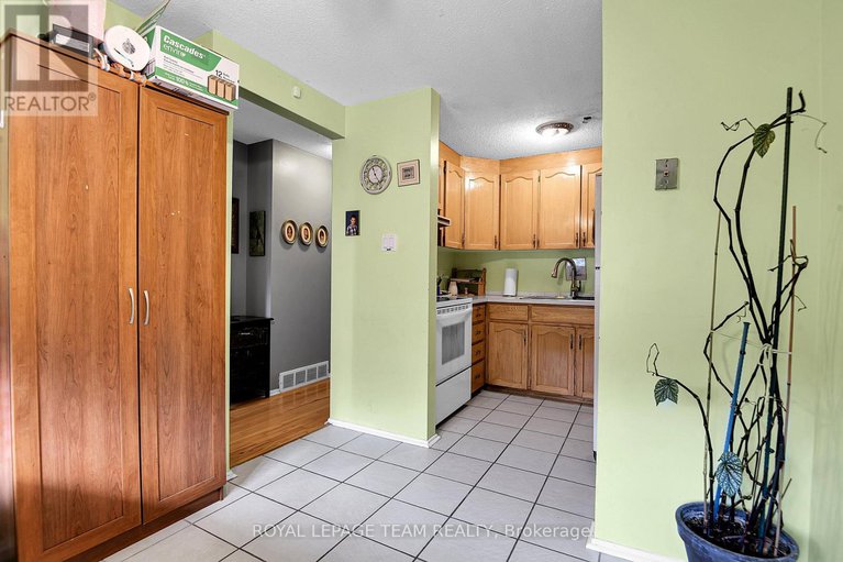 29375865/b-902-elmsmere-road/beacon-hill-south/ottawa/ontario/K1J7T6_9