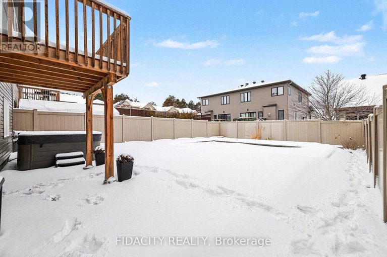 29244731/547-parade-drive/stittsville-south/ottawa/ontario/K2S0X8_33