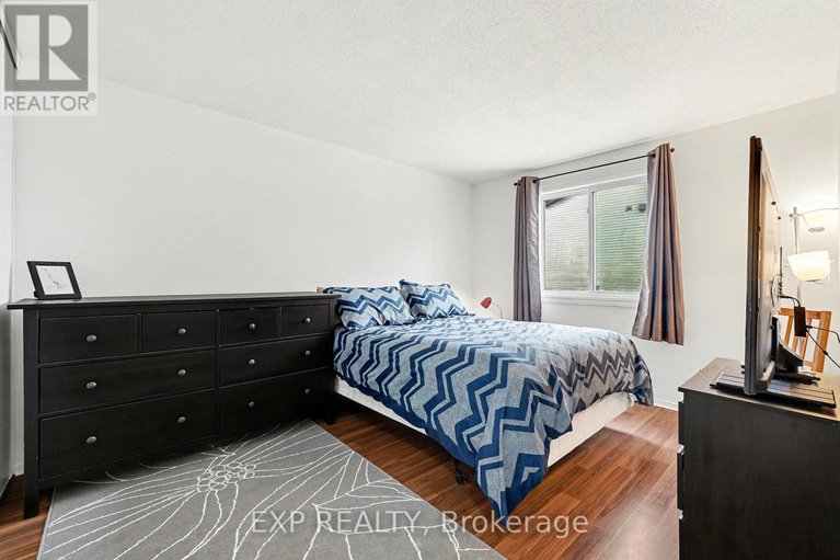 29205584/20-lovell-lane/westcliffe-estates/ottawa/ontario/K2H9B6_15