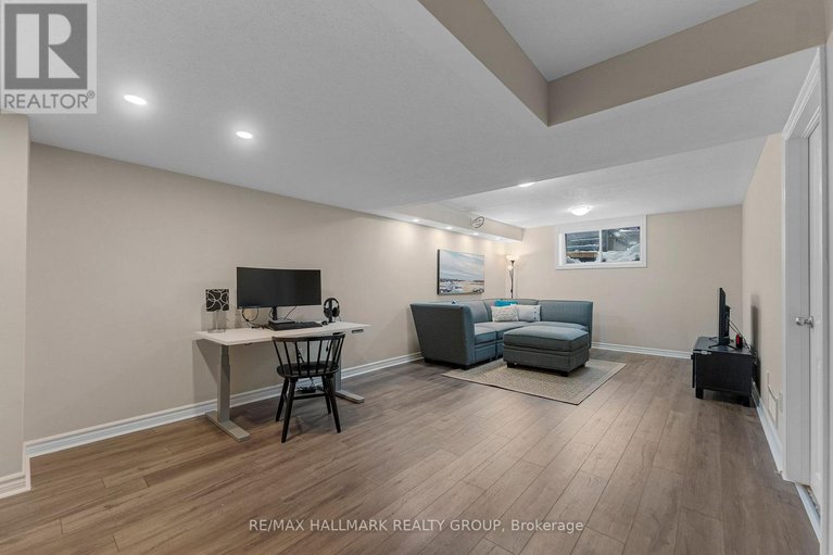 29359977/940-kilbirnie-drive/half-moon-bay/ottawa/ontario/K2J6G2_29