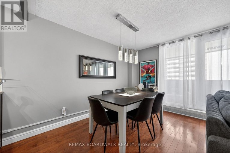 29509704/704-1785-frobisher-lane/riverview-park/ottawa/ontario/K1G3T7_12