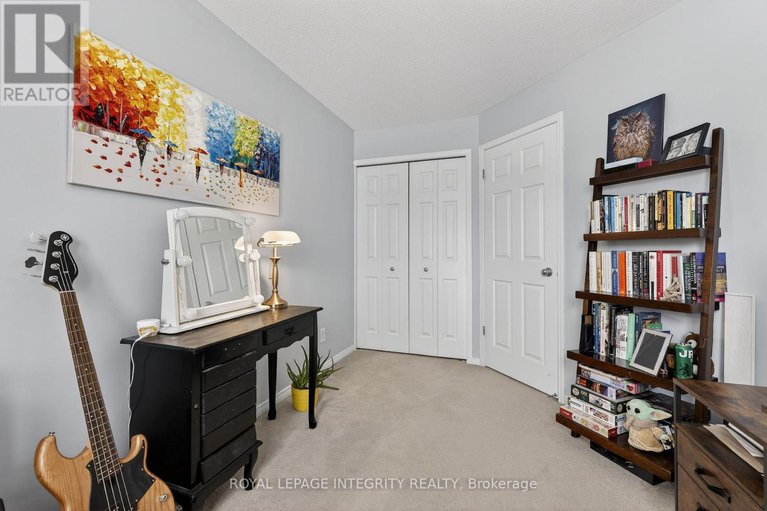 29311527/360-galston-private/mer-bleuebradley-estatesanderson-park/ottawa/ontario/K1W0G3_35