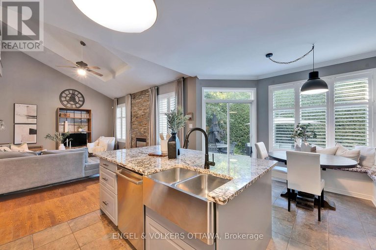 28759650/5-wynridge-place/emerald-meadowstrailwest/ottawa/ontario/K2M2S9_18