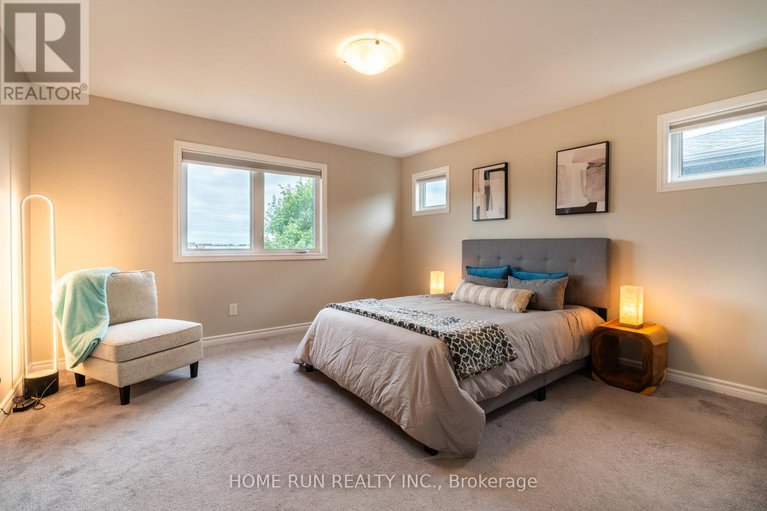 28823444/974-kilbirnie-drive/half-moon-bay/ottawa/ontario/K2J6E6_25