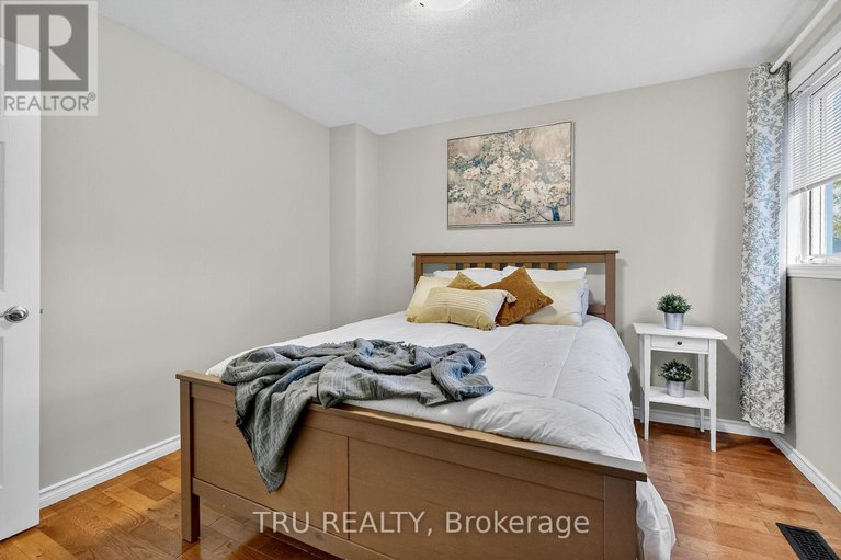 29025912/1518-kamouraska-circle/chateauneuf/ottawa/ontario/K1C3J3_22