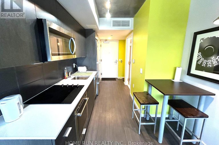 29414754/1817-105-champagne-avenue/west-centre-town/ottawa/ontario/K1S4P3_16