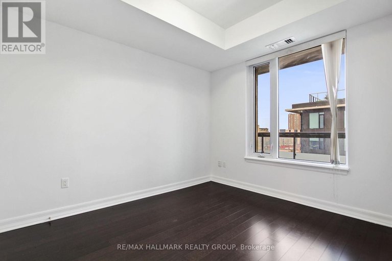 29513773/814-238-besserer-street/sandy-hill/ottawa/ontario/K1N6B1_20