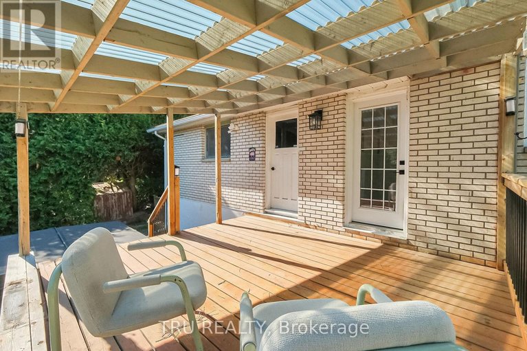 29269815/12-apache-crescent/city-viewskylinefisher-heightsparkwood-hills/ottawa/ontario/K2E6H7_79