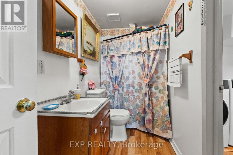 29397819/1424-progress-place/pineview/ottawa/ontario/K1B5M3_33