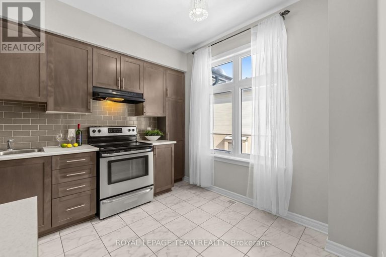 29563472/92-stockholm-private/riverside-southgloucester-glen/ottawa/ontario/K4M0G9_15