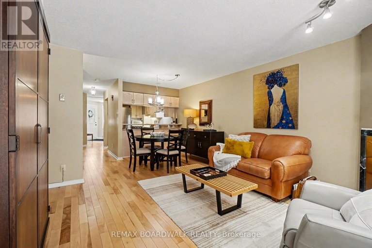 29578406/5-briston-private/hunt-club-park/ottawa/ontario/K1G5P6_12