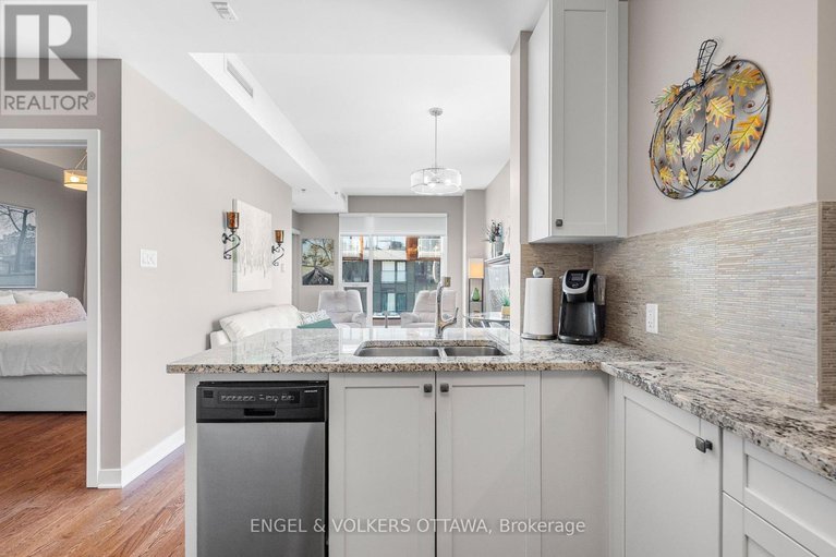 29327642/806-300c-lett-street/west-centre-town/ottawa/ontario/K1R0B8_17