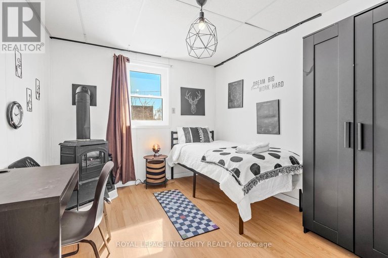 29460496/22-rossland-avenue/meadowlandsst-claire-gardens/ottawa/ontario/K2G2K4_29